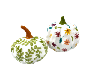 Crest View Hills Fall Floral Gourds